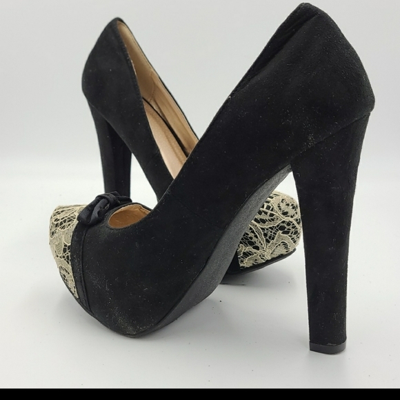 Charlotte Russe lace toe black heels - Picture 3 of 4
